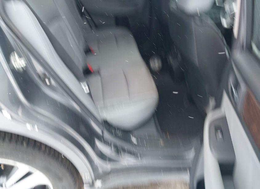 Photo 8 of 2018 Subaru Outback 3.6R LIMITED (VIN 4S4BSENC9J3324630)