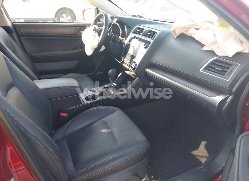 Photo 5 of 2018 Subaru Outback 3.6R LIMITED (VIN 4S4BSENCXJ3211575)