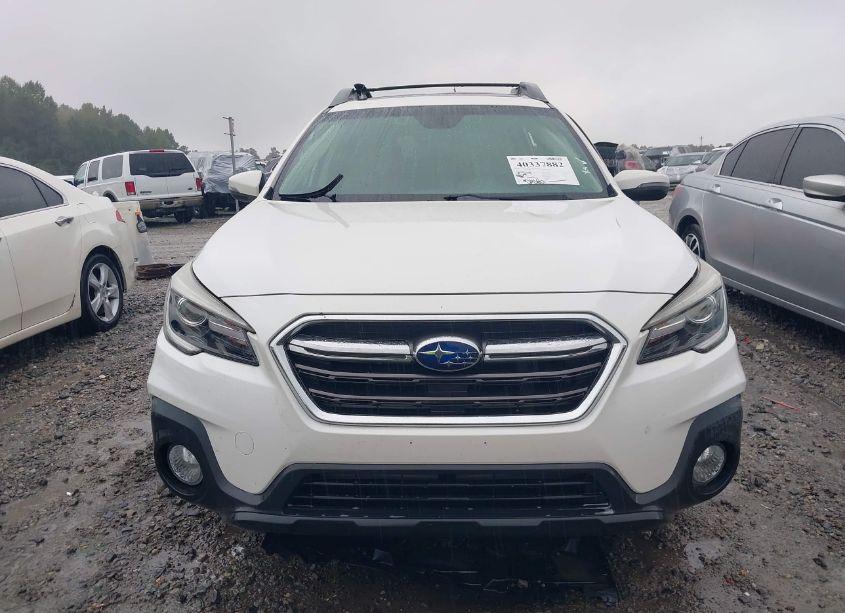 Photo 12 of 2018 Subaru Outback 3.6R LIMITED (VIN 4S4BSENCXJ3351982)