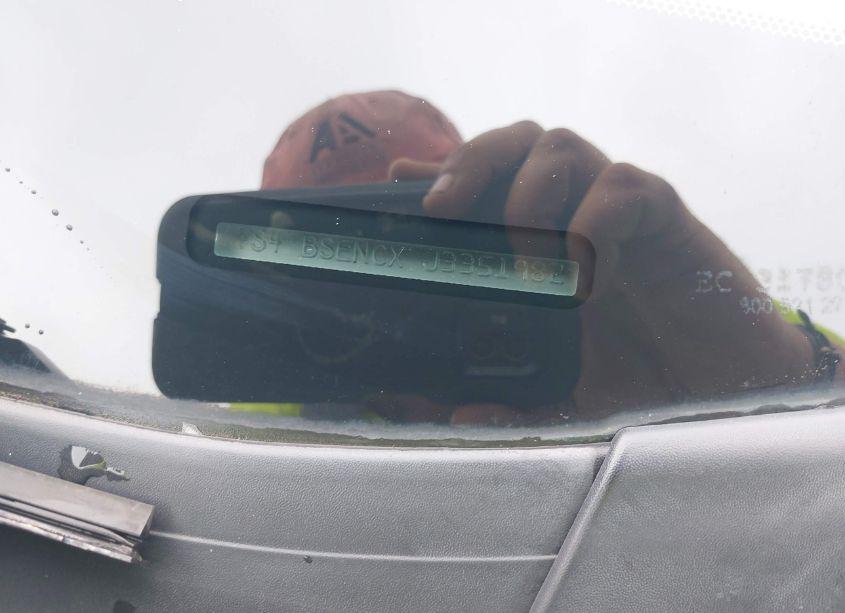 Photo 9 of 2018 Subaru Outback 3.6R LIMITED (VIN 4S4BSENCXJ3351982)