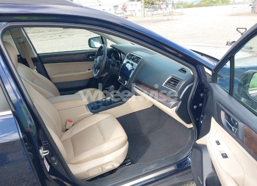 Photo 5 of 2018 Subaru Outback 3.6R LIMITED (VIN 4S4BSENCXJ3367812)