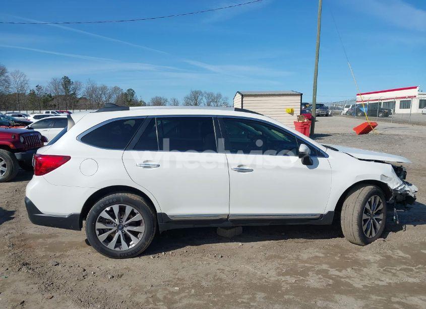 Photo 14 of 2019 Subaru Outback 3.6R TOURING (VIN 4S4BSETC0K3269845)