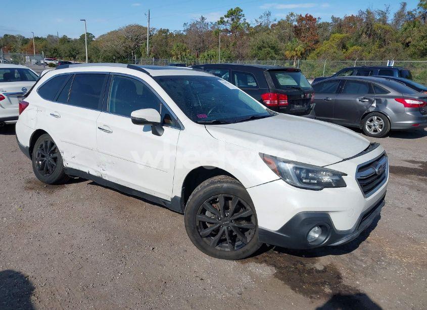 2019 Subaru Outback 3.6R TOURING (VIN 4S4BSETC2K3320794) main photo