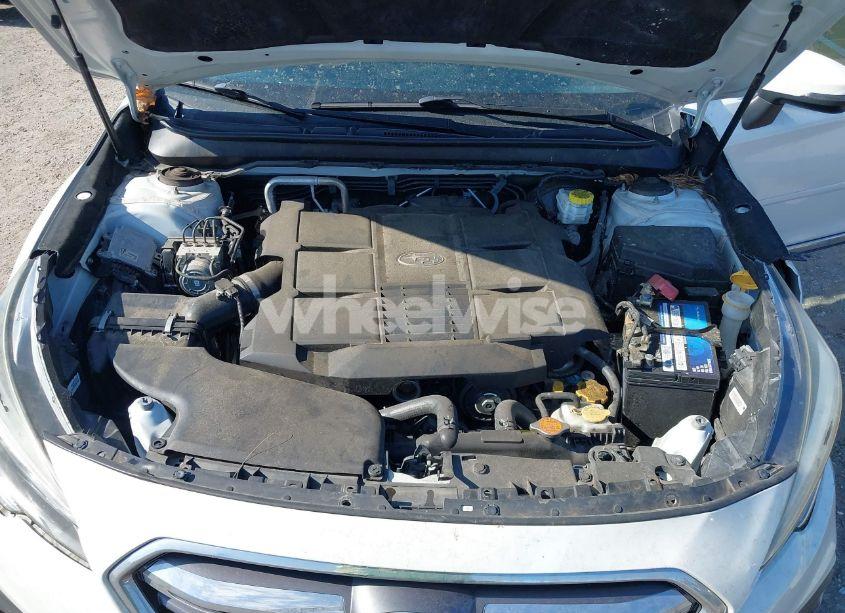 Photo 10 of 2019 Subaru Outback 3.6R TOURING (VIN 4S4BSETC2K3320794)