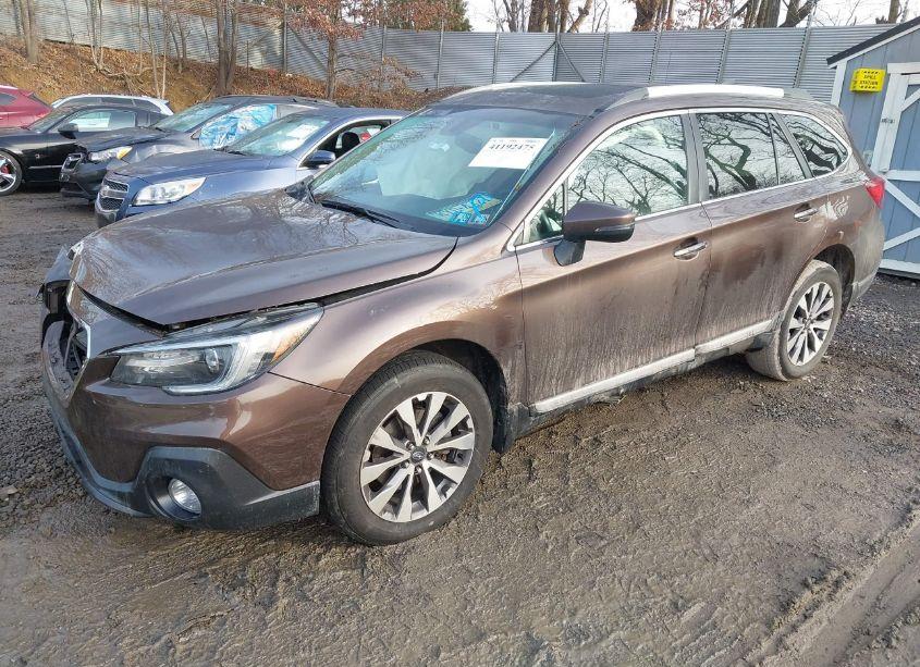 Photo 2 of 2019 Subaru Outback 3.6R TOURING (VIN 4S4BSETC3K3252151)