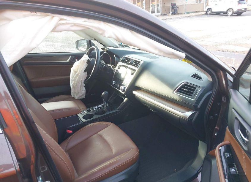 Photo 5 of 2019 Subaru Outback 3.6R TOURING (VIN 4S4BSETC3K3252151)