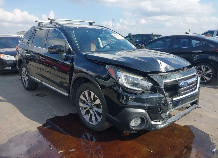 2018 Subaru Outback 3.6R TOURING (VIN 4S4BSETC6J3238601) main photo