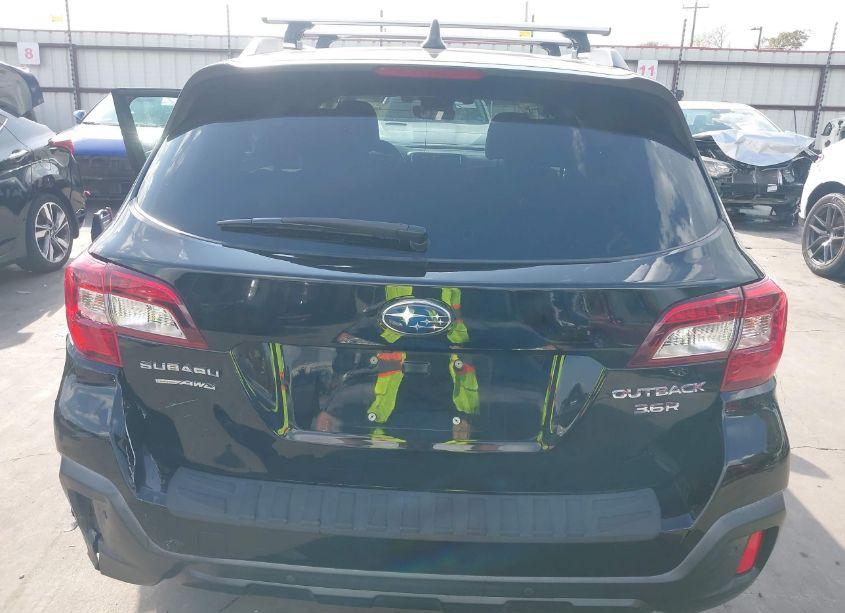 Photo 17 of 2018 Subaru Outback 3.6R TOURING (VIN 4S4BSETC6J3238601)