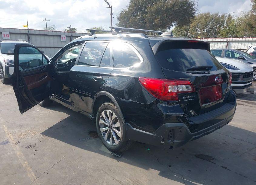 Photo 3 of 2018 Subaru Outback 3.6R TOURING (VIN 4S4BSETC6J3238601)