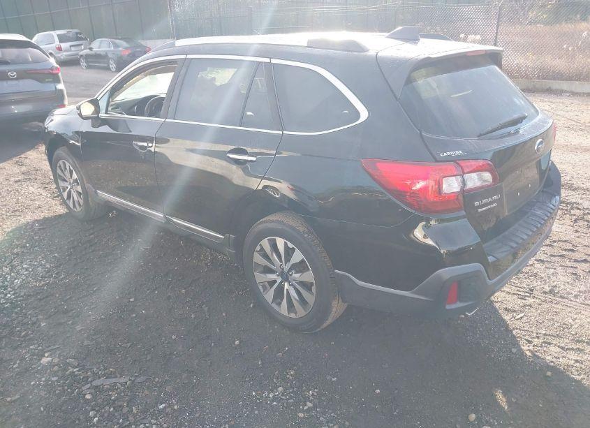 Photo 3 of 2018 Subaru Outback 3.6R TOURING (VIN 4S4BSETC9J3337199)