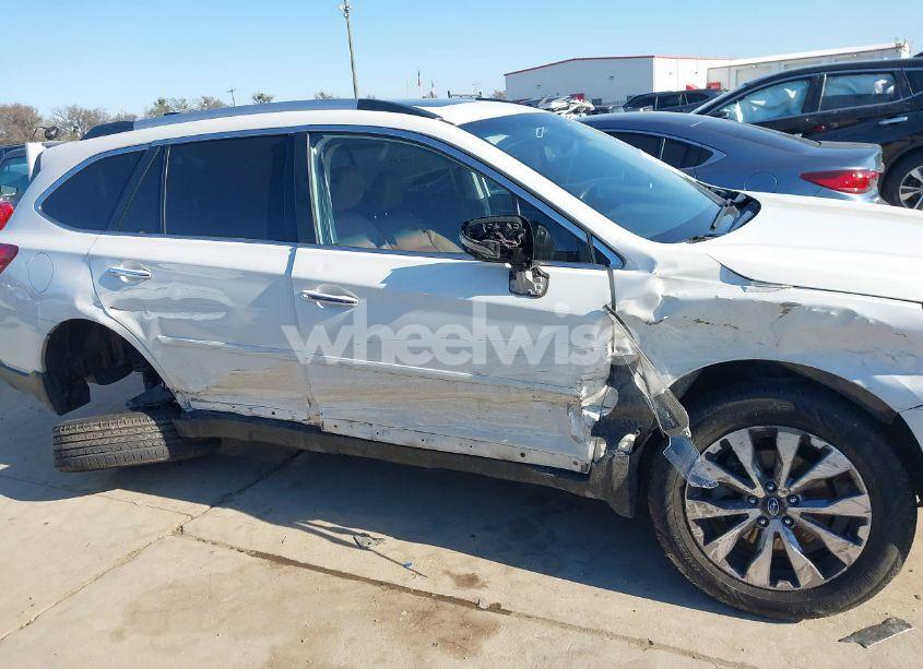 Photo 13 of 2018 Subaru Outback 3.6R TOURING (VIN 4S4BSETCXJ3231151)