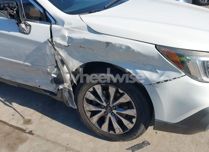 Photo 6 of 2018 Subaru Outback 3.6R TOURING (VIN 4S4BSETCXJ3231151)