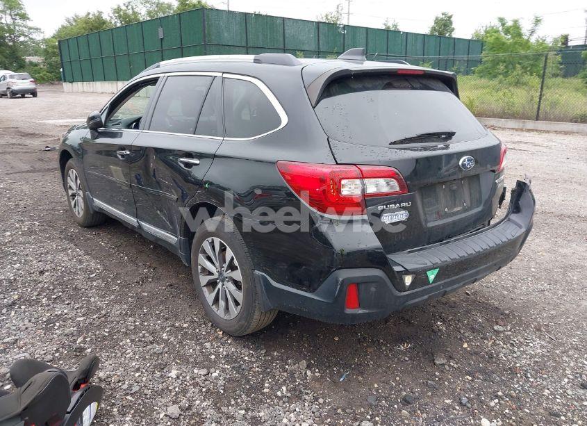 Photo 3 of 2018 Subaru Outback 3.6R TOURING (VIN 4S4BSETCXJ3232171)