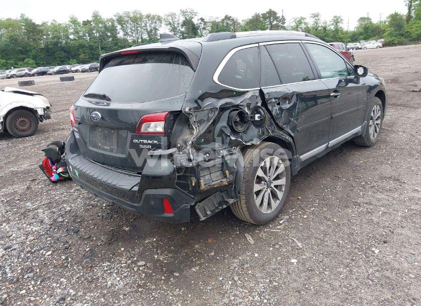 Photo 4 of 2018 Subaru Outback 3.6R TOURING (VIN 4S4BSETCXJ3232171)
