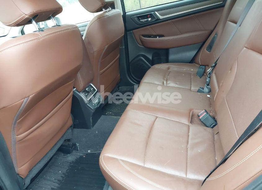 Photo 8 of 2018 Subaru Outback 3.6R TOURING (VIN 4S4BSETCXJ3232171)