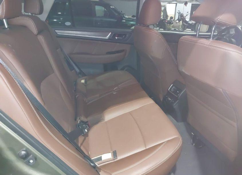 Photo 8 of 2018 Subaru Outback 3.6R TOURING (VIN 4S4BSETCXJ3300534)