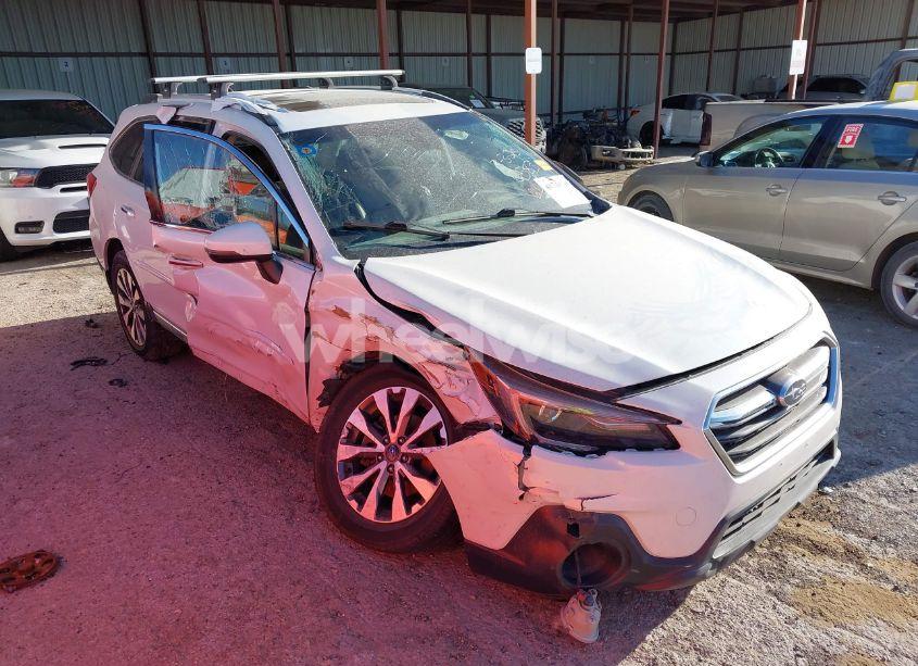 2019 Subaru Outback 3.6R TOURING (VIN 4S4BSETCXK3242989) main photo