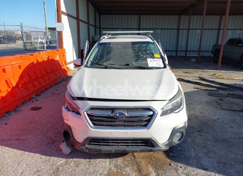 Photo 13 of 2019 Subaru Outback 3.6R TOURING (VIN 4S4BSETCXK3242989)