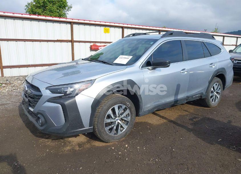 Photo 2 of 2024 Subaru Outback (VIN 4S4BTAAC4R3111706)