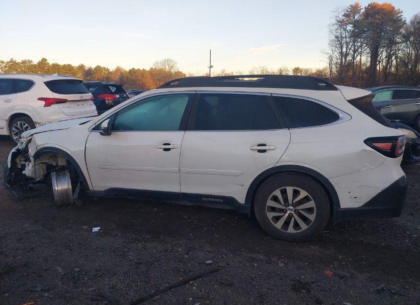 Photo 6 of 2020 Subaru Outback PREMIUM (VIN 4S4BTACC0L3234133)