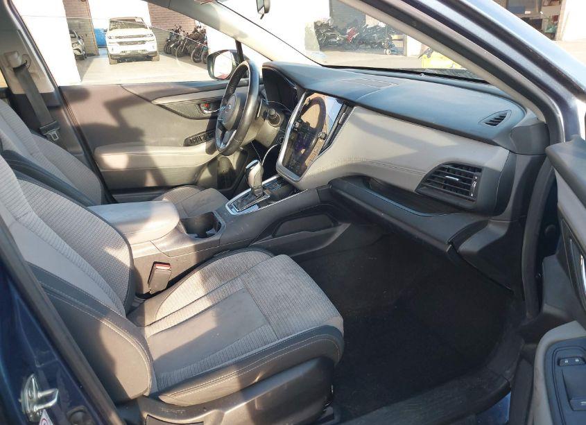 Photo 5 of 2020 Subaru Outback PREMIUM (VIN 4S4BTACC1L3110209)
