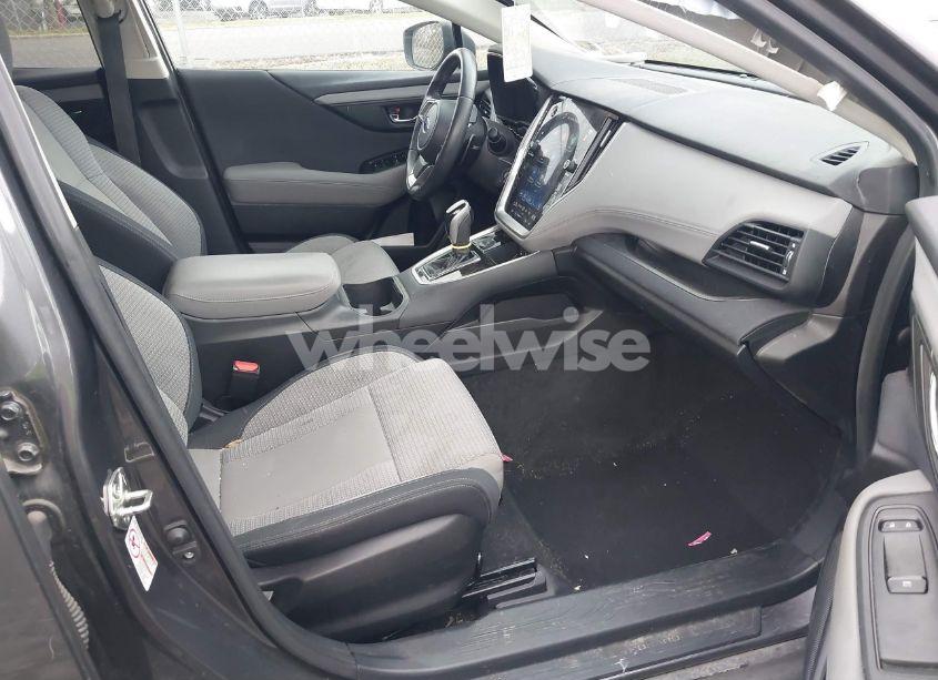 Photo 5 of 2020 Subaru Outback PREMIUM (VIN 4S4BTACC1L3190417)
