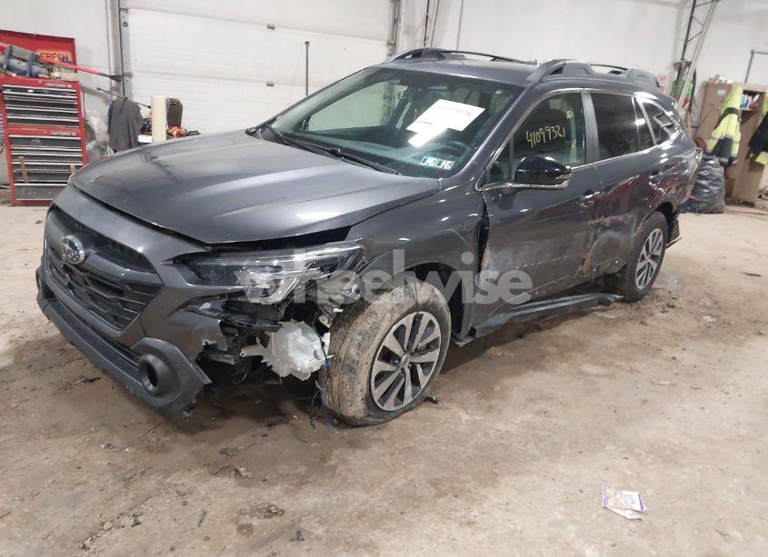 Photo 2 of 2024 Subaru Outback PREMIUM (VIN 4S4BTACC1R3268476)