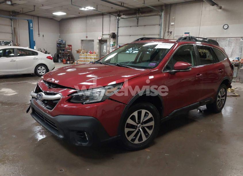 Photo 2 of 2020 Subaru Outback PREMIUM (VIN 4S4BTACC2L3220668)