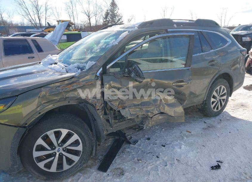 Photo 6 of 2020 Subaru Outback PREMIUM (VIN 4S4BTACC3L3105514)