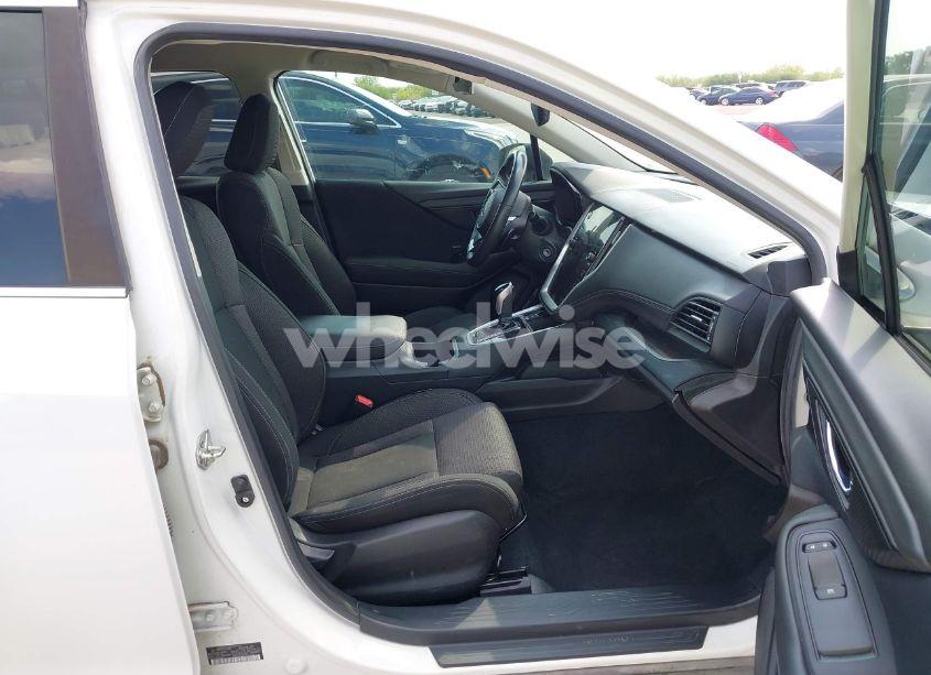 Photo 5 of 2020 Subaru Outback PREMIUM (VIN 4S4BTACC4L3245667)