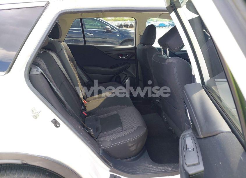 Photo 8 of 2020 Subaru Outback PREMIUM (VIN 4S4BTACC4L3245667)