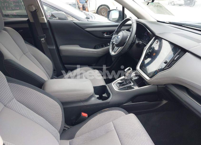 Photo 5 of 2020 Subaru Outback PREMIUM (VIN 4S4BTACC5L3211334)