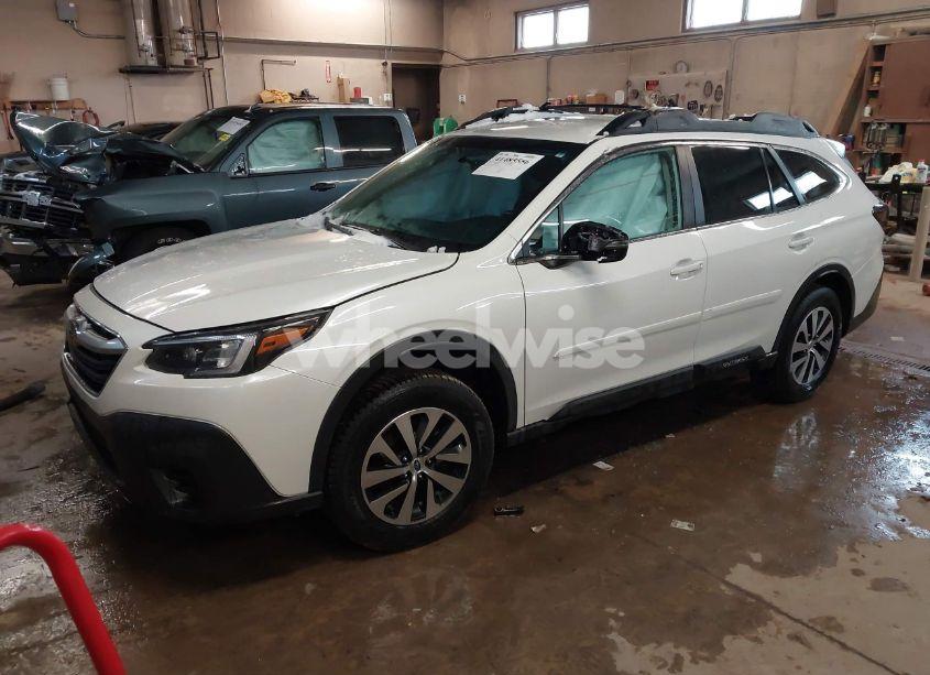 Photo 2 of 2022 Subaru Outback PREMIUM (VIN 4S4BTACC5N3194067)