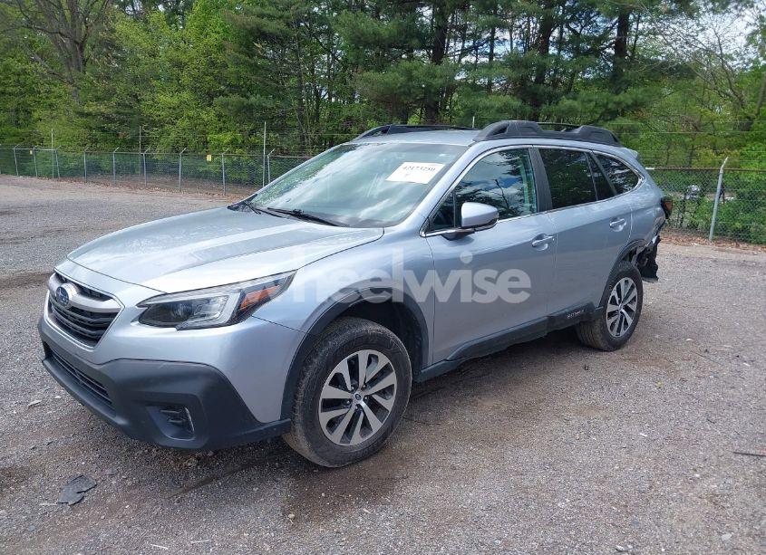 Photo 2 of 2020 Subaru Outback PREMIUM (VIN 4S4BTACC6L3127894)