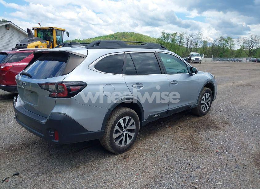 Photo 4 of 2020 Subaru Outback PREMIUM (VIN 4S4BTACC6L3127894)