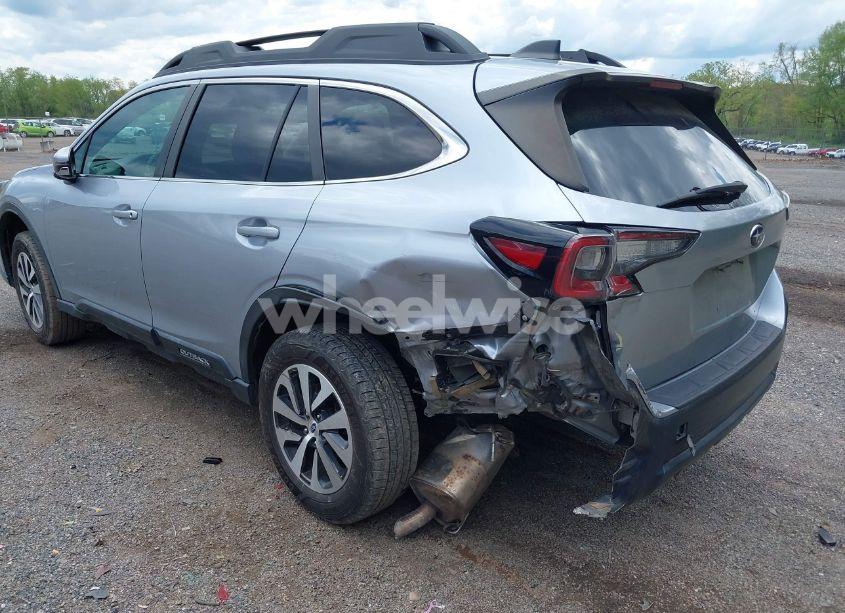 Photo 6 of 2020 Subaru Outback PREMIUM (VIN 4S4BTACC6L3127894)