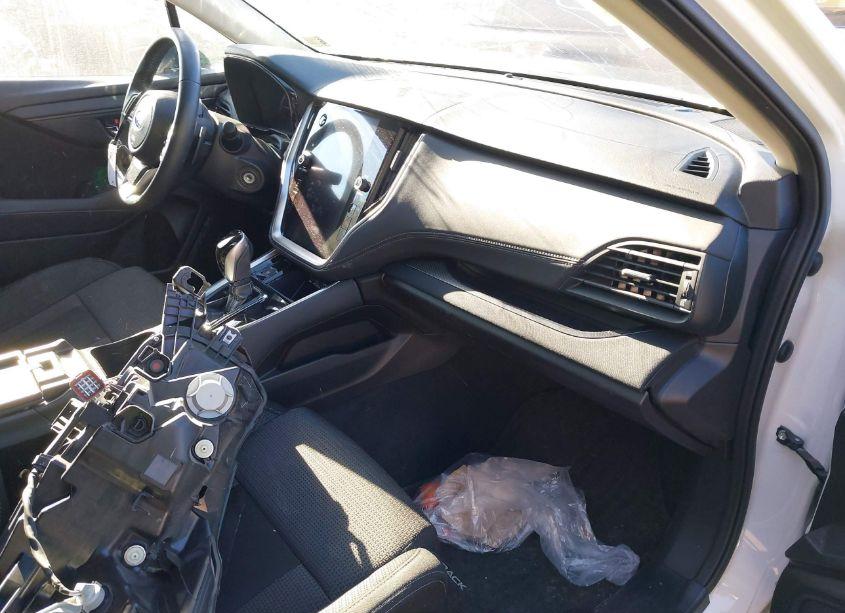 Photo 5 of 2024 Subaru Outback PREMIUM (VIN 4S4BTACC7R3104875)