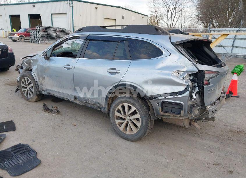 Photo 3 of 2020 Subaru Outback PREMIUM (VIN 4S4BTACC8L3160945)