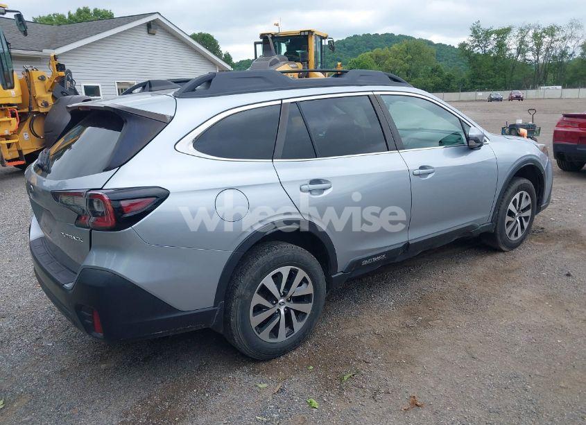 Photo 4 of 2020 Subaru Outback PREMIUM (VIN 4S4BTACC8L3230881)