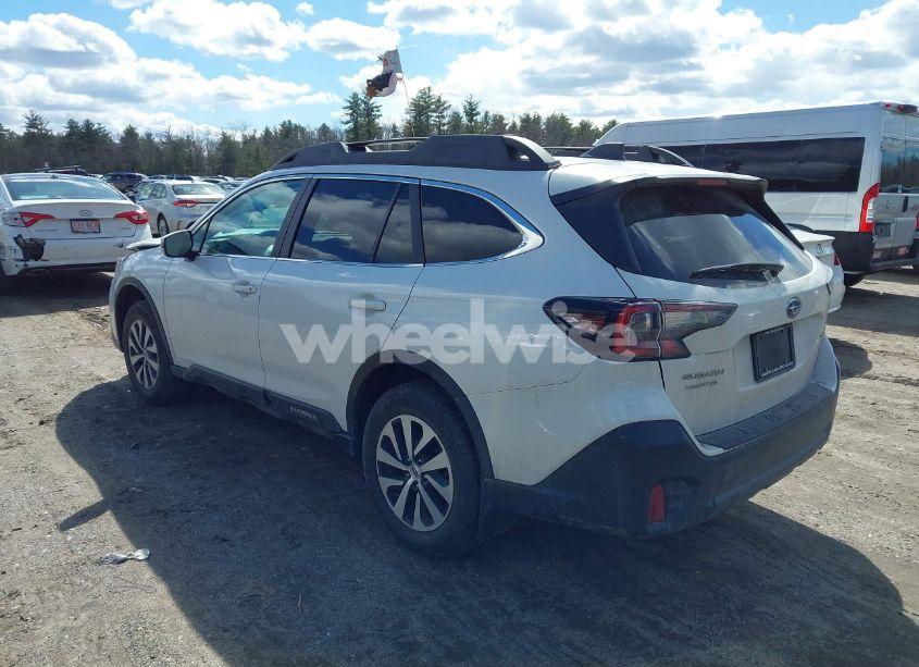 Photo 3 of 2022 Subaru Outback PREMIUM (VIN 4S4BTADC1N3110857)