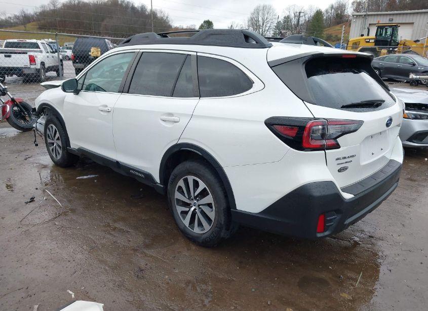 Photo 3 of 2022 Subaru Outback PREMIUM (VIN 4S4BTADC1N3120160)