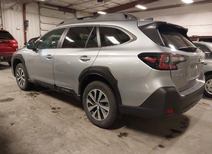 Photo 3 of 2024 Subaru Outback PREMIUM (VIN 4S4BTADC3R3189017)