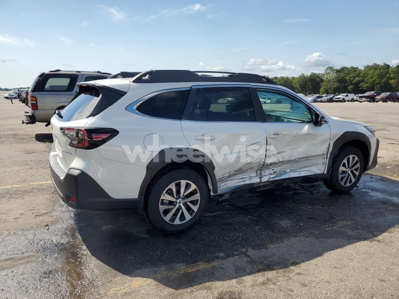 Photo 3 of 2025 SUBARU OUTBACK PREMIUM (VIN 4S4BTADC4S3297913)