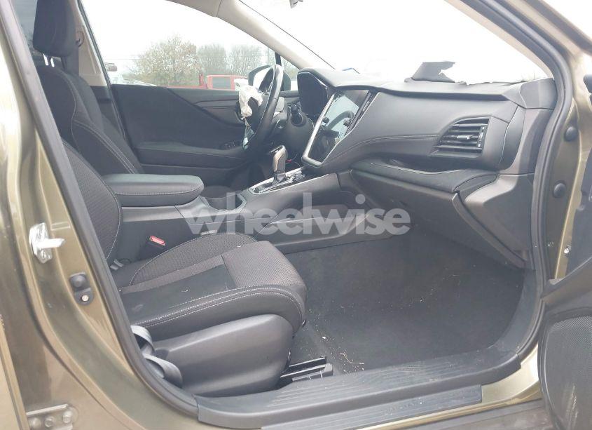 Photo 5 of 2024 Subaru Outback PREMIUM (VIN 4S4BTADC5R3112746)