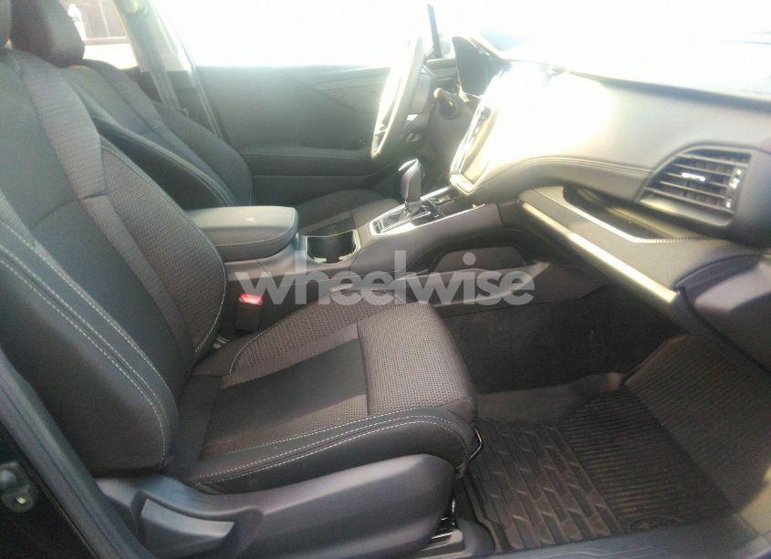 Photo 5 of 2025 Subaru Outback PREMIUM (VIN 4S4BTADC5S3140942)