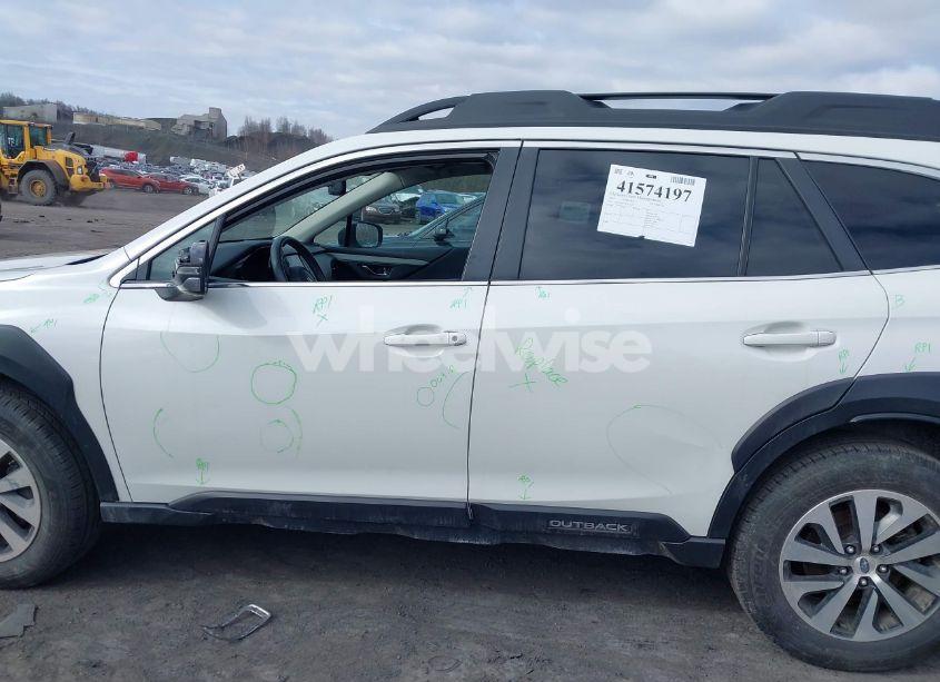 Photo 14 of 2024 Subaru Outback PREMIUM (VIN 4S4BTADC7R3117236)