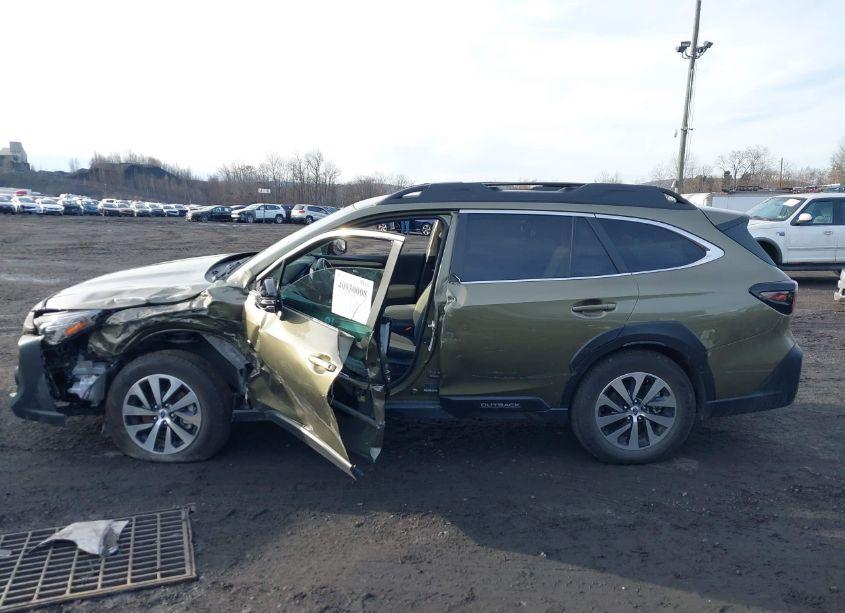 Photo 13 of 2024 Subaru Outback PREMIUM (VIN 4S4BTADC7R3300796)