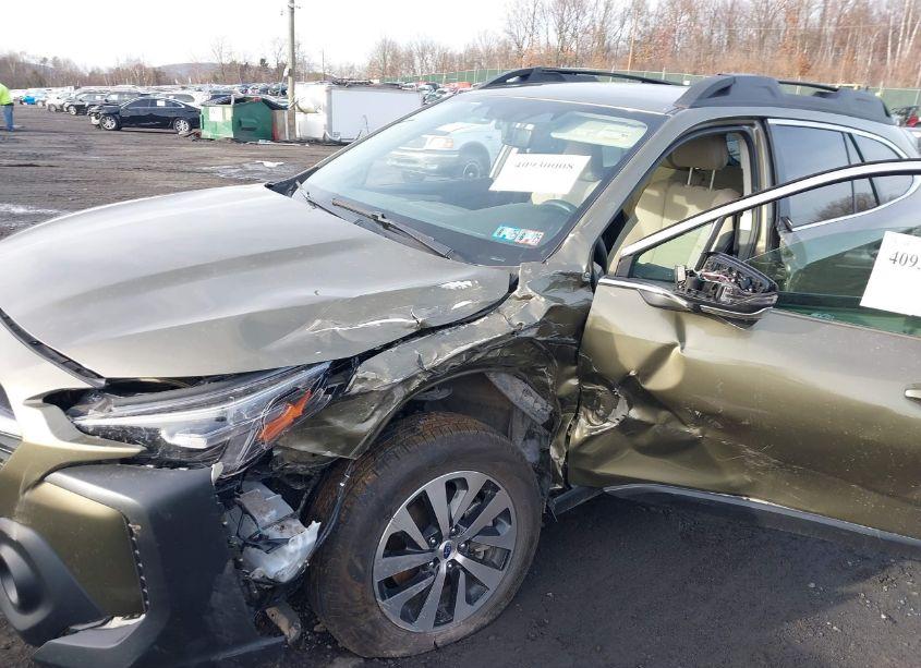 Photo 6 of 2024 Subaru Outback PREMIUM (VIN 4S4BTADC7R3300796)