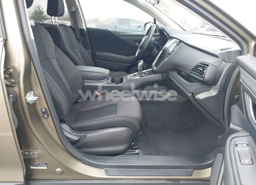 Photo 5 of 2022 Subaru Outback PREMIUM (VIN 4S4BTADC8N3247231)