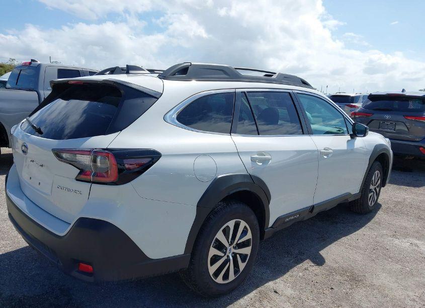 Photo 4 of 2024 Subaru Outback PREMIUM (VIN 4S4BTADC9R3262911)